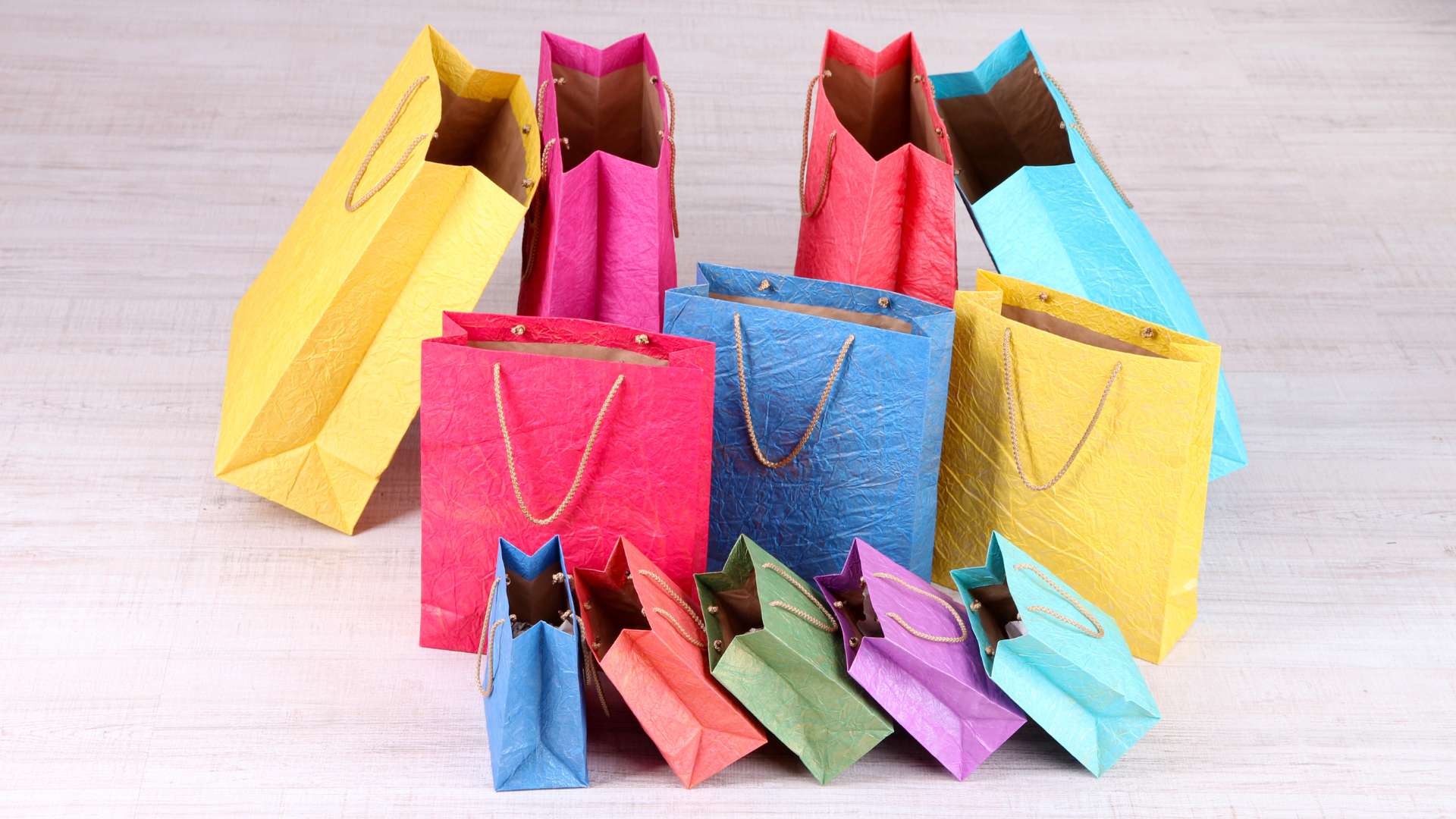 Jual Paper Bag Tangerang Murah, Custom Logo & Berkualitas